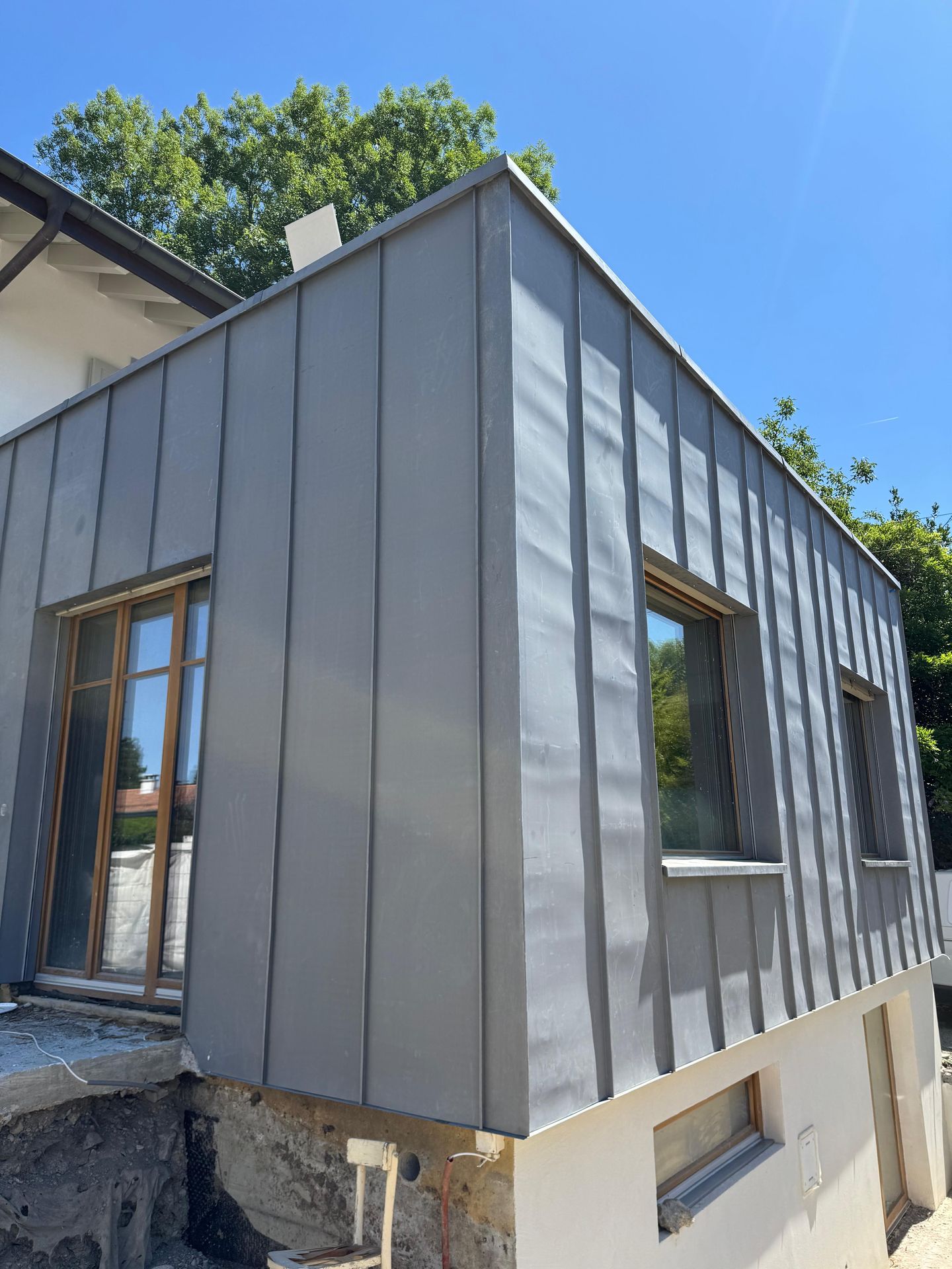 placage façade en zinc